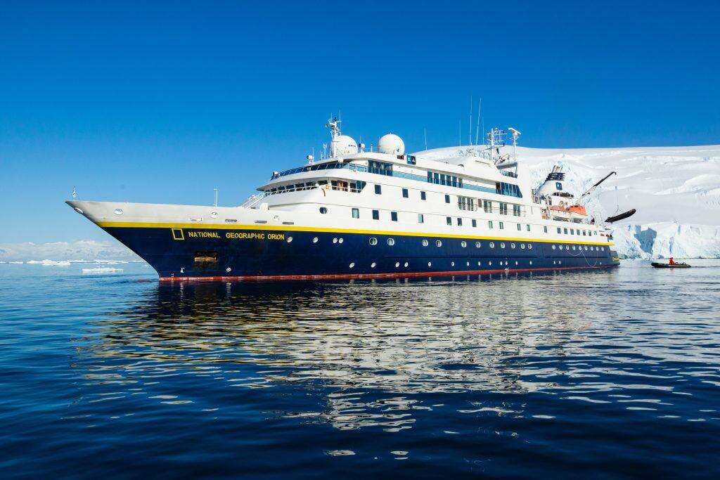 Bodrum'a Dünyaca Ünlü Keşif Gemisi National Geographic Orion Demir Attı: 85 Amerikalı VIP Yolcu ile Geldi 5